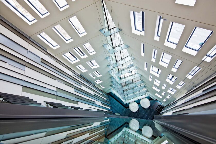 Seilgespannte & Punktgehaltene Fassade, Sumatrakontor - Hamburg, ©JCollingridge